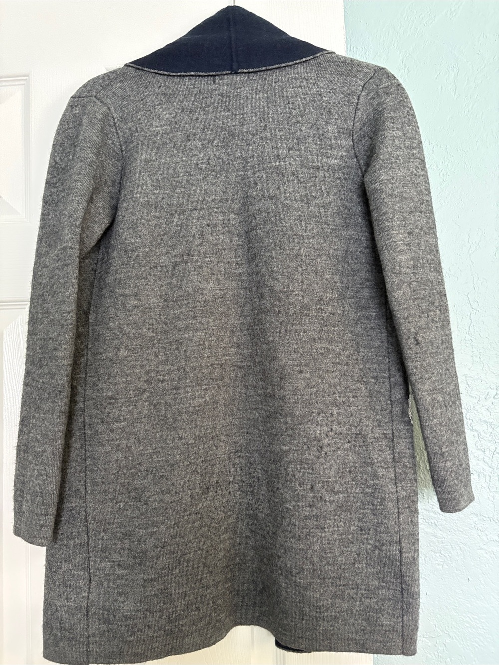 Adrienne Vittadini Gray and Navy Open-Front Cardigan - Picture 3 of 5